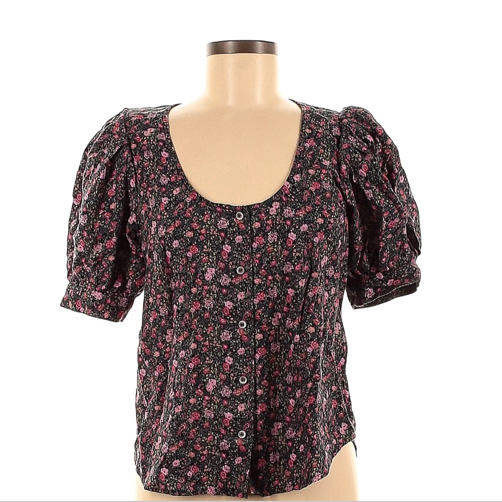 Cotton short sleeved scooped neck top